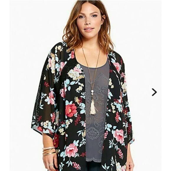 torrid Other - ✨Torrid Floral Chiffon Lace Trim Sz 00 Kimono✨